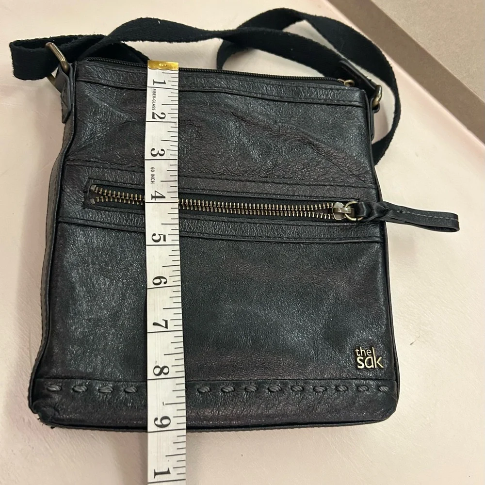 SAK Black Leather Crossbody Bag-Great shape-Beauty! Preowned unisex